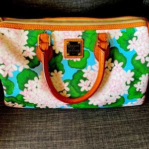 Dooney and Bourke Flora Handbag 👜